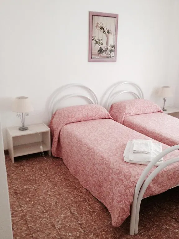Hotel Vittoria Bardolino 2*,